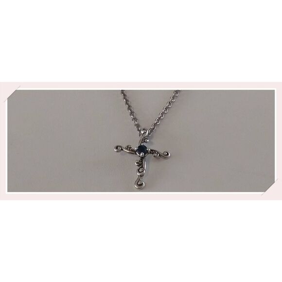 American West Silver Cross Necklace - Picture 3 of 4